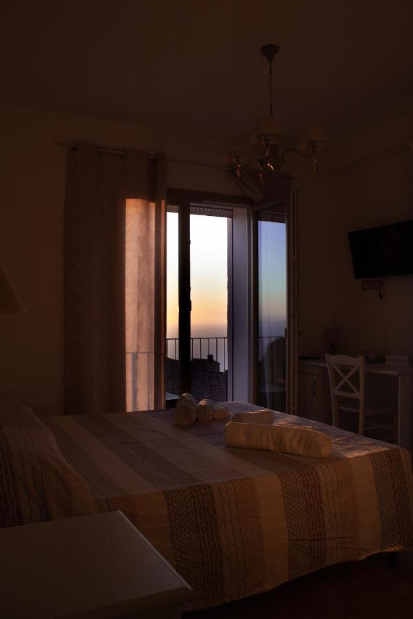 Guest House Bellavista Nebida ภายนอก รูปภาพ