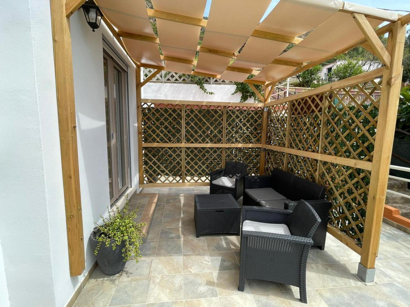 Guest House Bellavista Nebida ภายนอก รูปภาพ